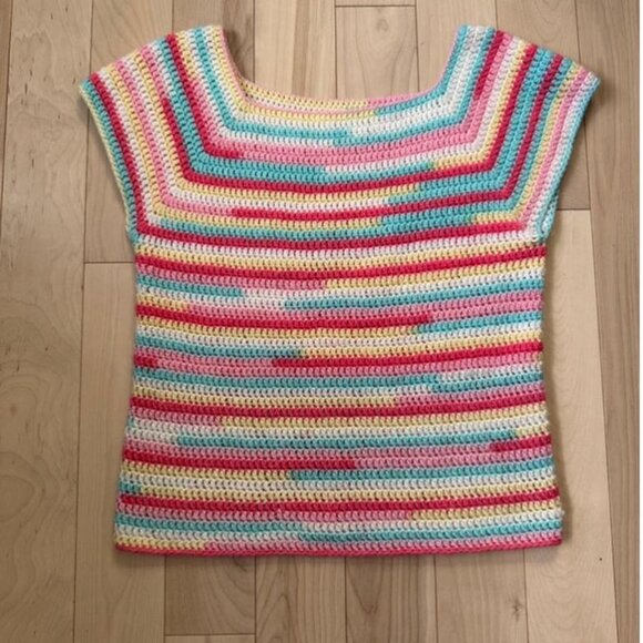 Handmade One-of-a-kind hand-crocheted top - Picture 2 of 7
